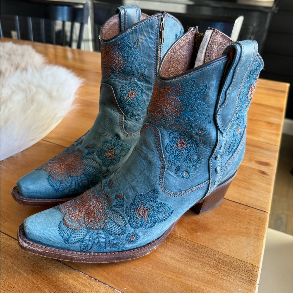 Circle G Teal and Brown Embroidered Ankle Boots